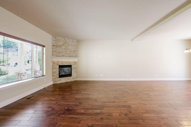 3031 NE Red Oak Drive, Bend, OR 97701