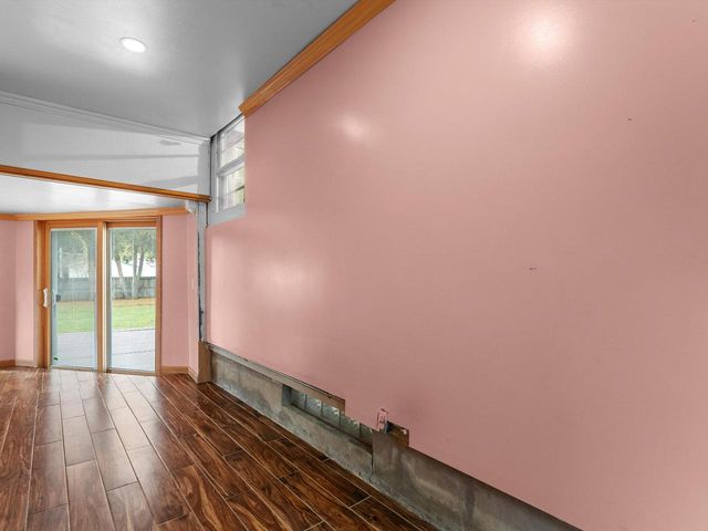 2118 S 14th STREET, Manitowoc, WI 54220