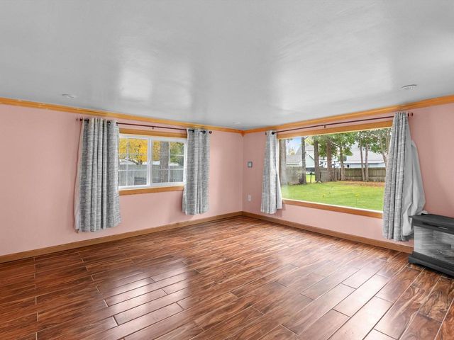 2118 S 14th STREET, Manitowoc, WI 54220