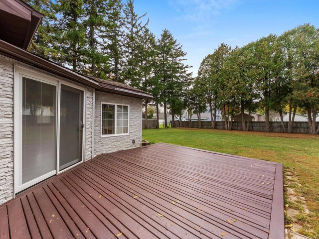 2118 S 14th STREET, Manitowoc, WI 54220