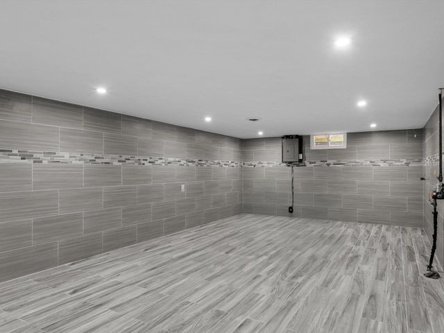 2118 S 14th STREET, Manitowoc, WI 54220