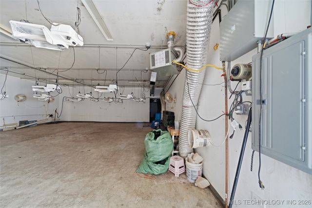 8468 Happy Camp Road, Beggs, OK 74421