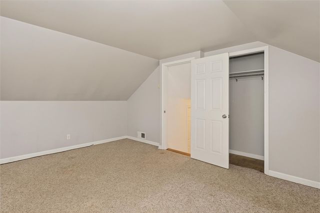 69 Chippendale Road, Greece, NY 14616