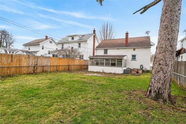 69 Chippendale Road, Greece, NY 14616