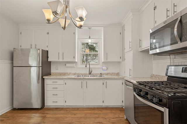 69 Chippendale Road, Greece, NY 14616