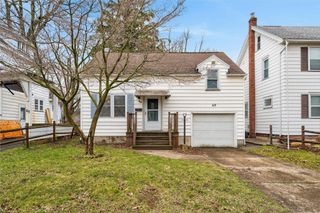 69 Chippendale Road, Greece, NY 14616