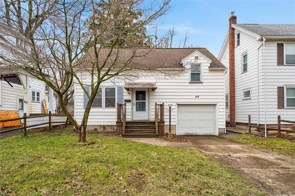 69 Chippendale Road, Greece, NY 14616