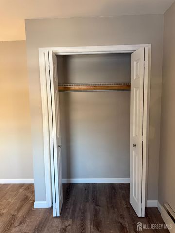 25 Stelton Road, Piscataway, NJ 08854