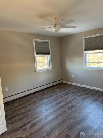 25 Stelton Road, Piscataway, NJ 08854