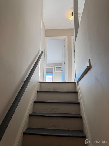 25 Stelton Road, Piscataway, NJ 08854