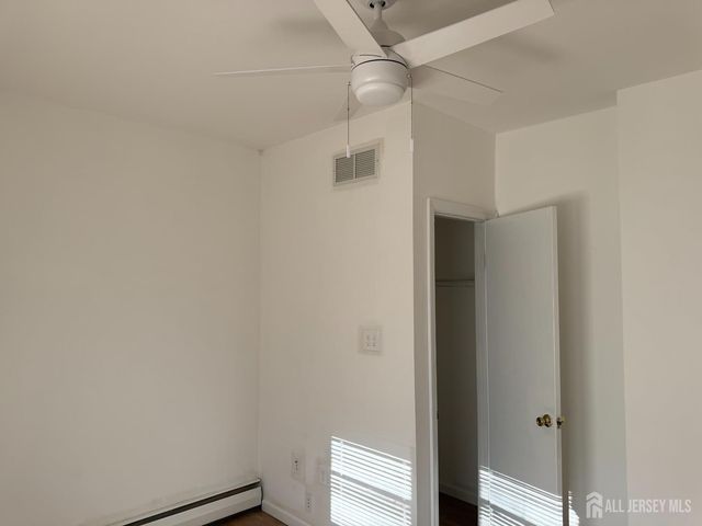 25 Stelton Road, Piscataway, NJ 08854