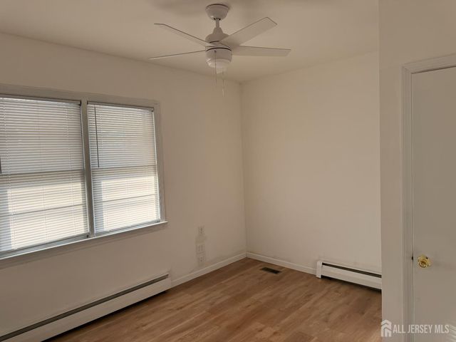 25 Stelton Road, Piscataway, NJ 08854