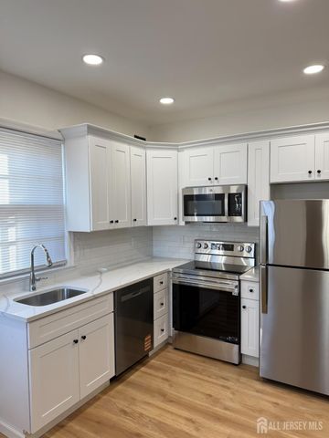 25 Stelton Road, Piscataway, NJ 08854