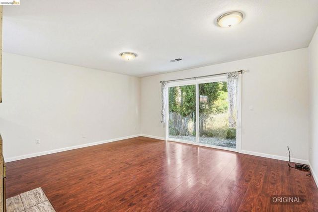 4047 Mozart Dr, Richmond, CA 94803