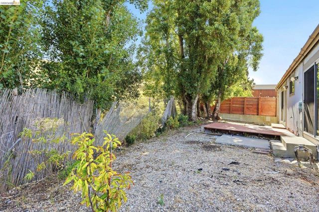 4047 Mozart Dr, Richmond, CA 94803