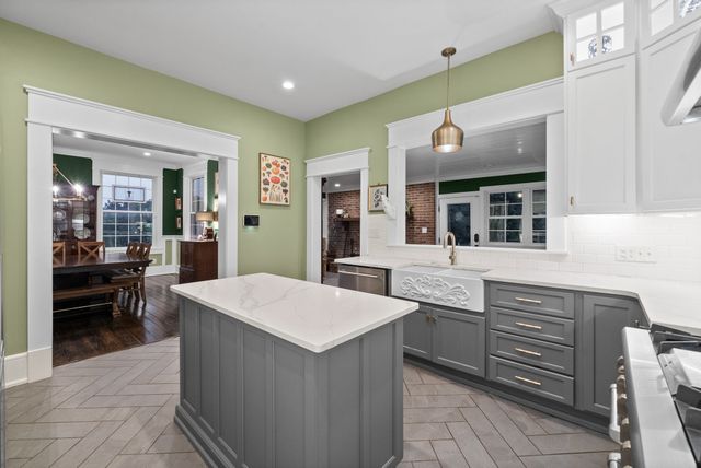 3182 Port Royal Lane, Adams, TN 37010