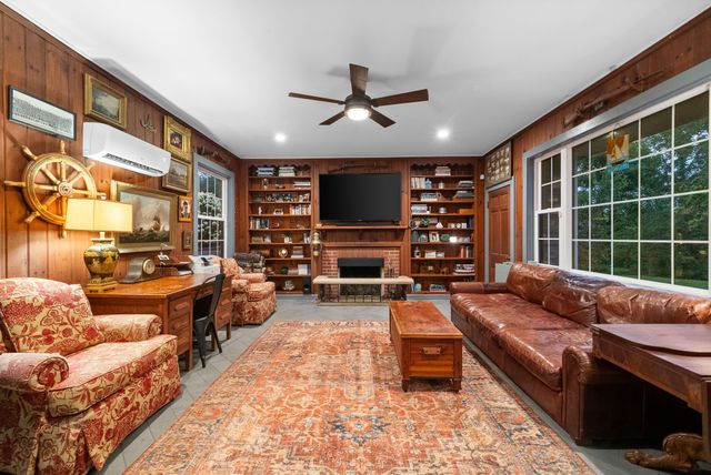 3182 Port Royal Lane, Adams, TN 37010