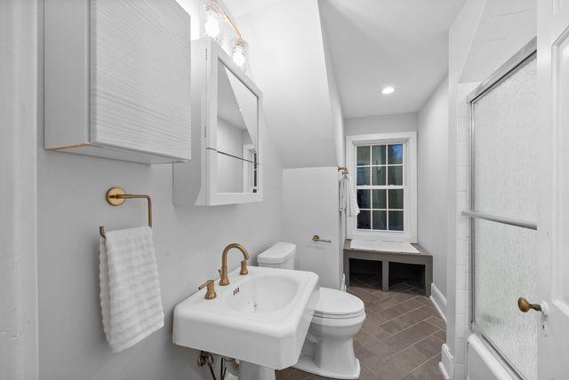 3182 Port Royal Lane, Adams, TN 37010