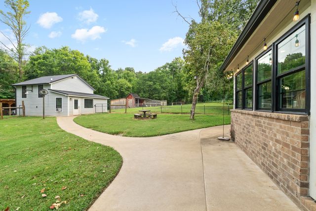 3182 Port Royal Lane, Adams, TN 37010
