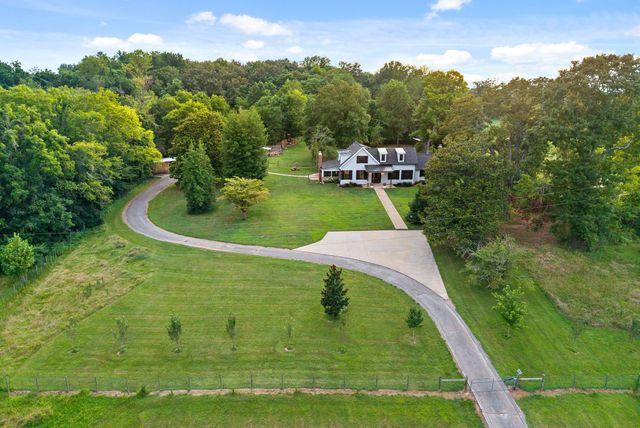 3182 Port Royal Lane, Adams, TN 37010