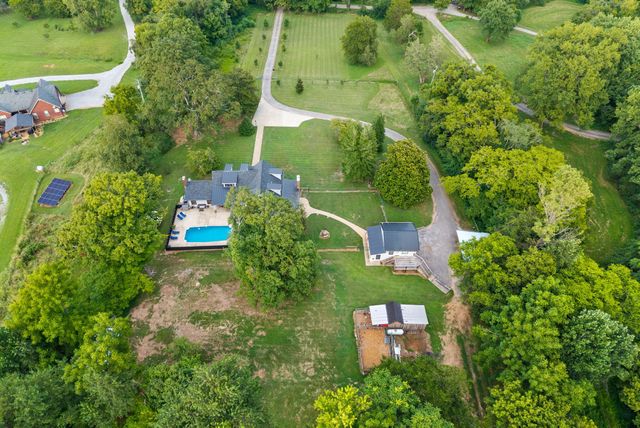 3182 Port Royal Lane, Adams, TN 37010