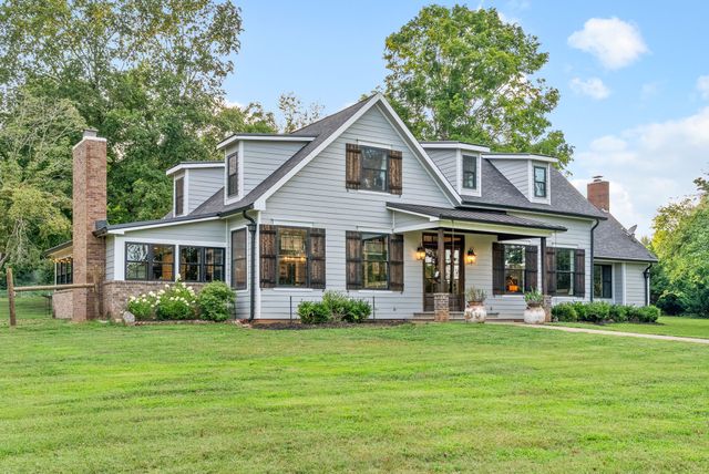 3182 Port Royal Lane, Adams, TN 37010