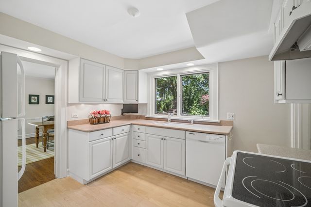 1342 Larrabee Lane, Northbrook, IL 60062