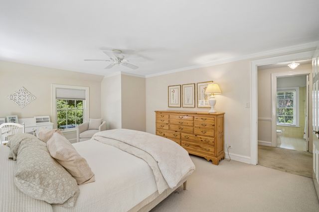 1342 Larrabee Lane, Northbrook, IL 60062