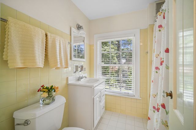 1342 Larrabee Lane, Northbrook, IL 60062