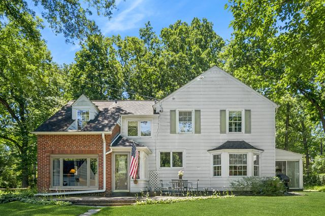 1342 Larrabee Lane, Northbrook, IL 60062