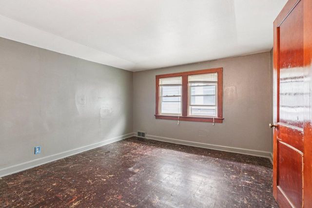 2571 N 51St STREET, Milwaukee, WI 53210