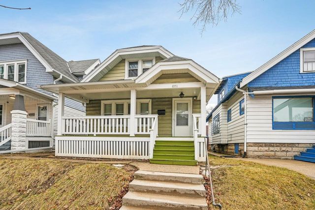 2571 N 51St STREET, Milwaukee, WI 53210