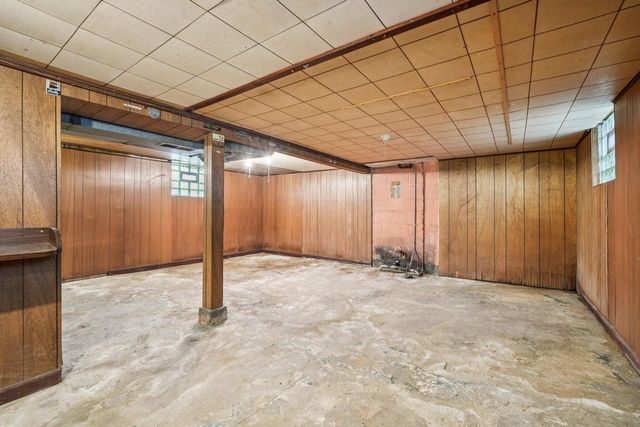 2571 N 51St STREET, Milwaukee, WI 53210