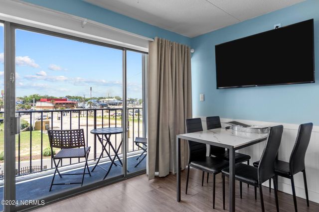 222 N Carolina Beach Avenue N Unit 107, Carolina Beach, NC 28428