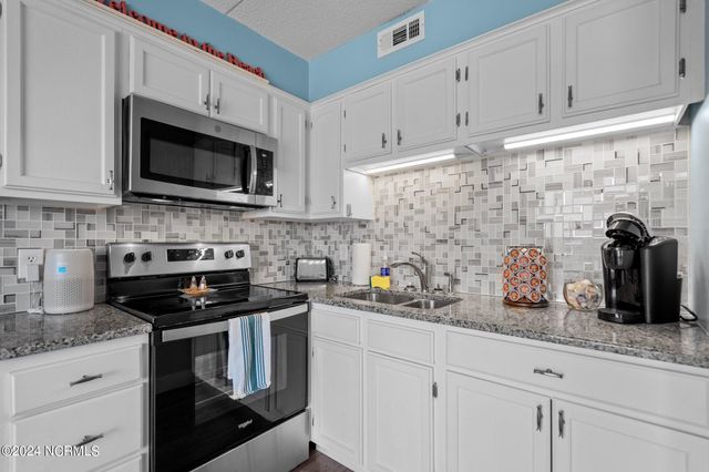 222 N Carolina Beach Avenue N Unit 107, Carolina Beach, NC 28428