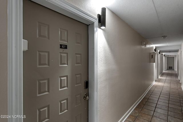 222 N Carolina Beach Avenue N Unit 107, Carolina Beach, NC 28428