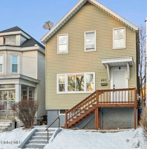 683 Park Avenue, Albany, NY 12208