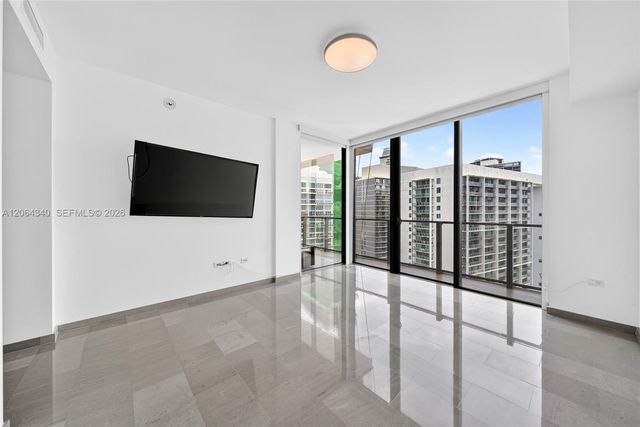 68 SE 6th St 3311, Miami, FL 33131