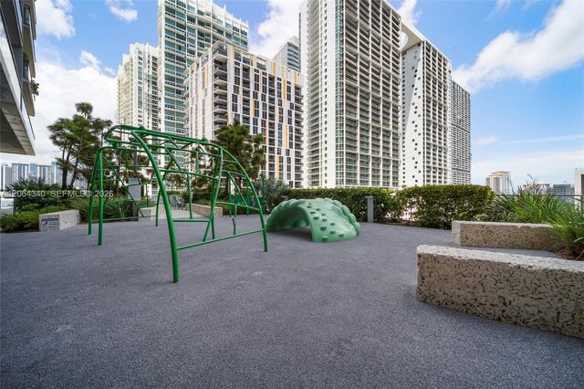 68 SE 6th St 3311, Miami, FL 33131