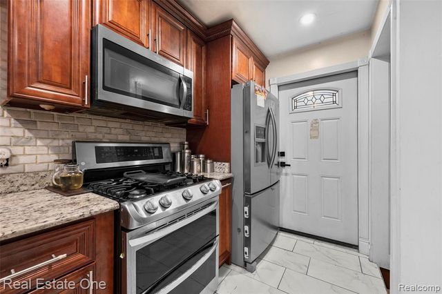 3321 Marie Street, Dearborn, MI 48120