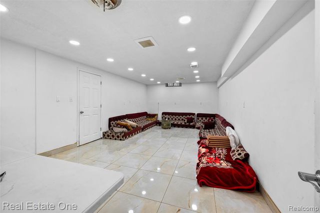 3321 Marie Street, Dearborn, MI 48120