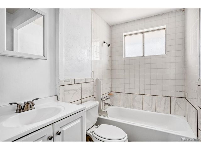 1231 Akron St, Aurora, CO 80010