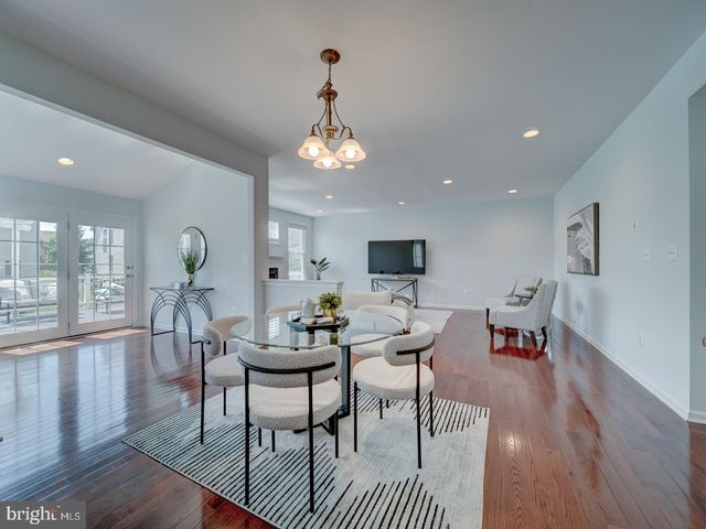 43320 BARNSTEAD DR, Ashburn, VA 20148