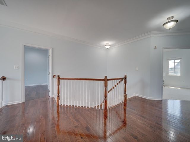 43320 BARNSTEAD DR, Ashburn, VA 20148