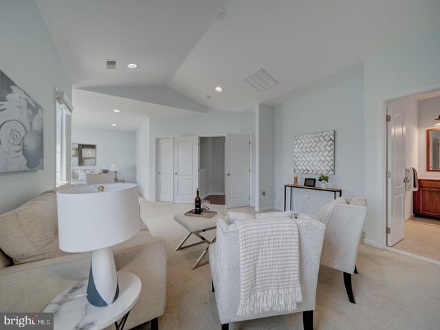 43320 BARNSTEAD DR, Ashburn, VA 20148