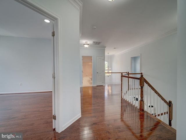 43320 BARNSTEAD DR, Ashburn, VA 20148