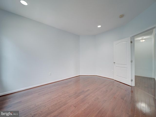 43320 BARNSTEAD DR, Ashburn, VA 20148