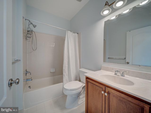 43320 BARNSTEAD DR, Ashburn, VA 20148