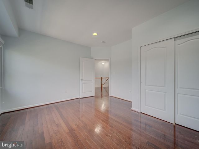 43320 BARNSTEAD DR, Ashburn, VA 20148