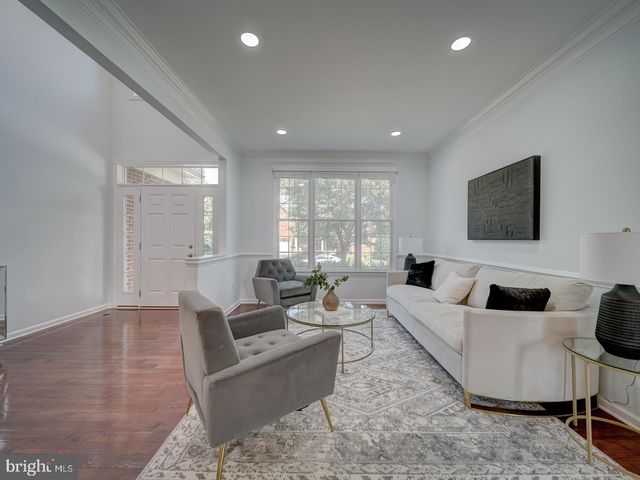 43320 BARNSTEAD DR, Ashburn, VA 20148